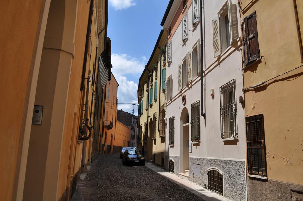 Domus Nova Residenza Il B&B Mântua Exterior foto