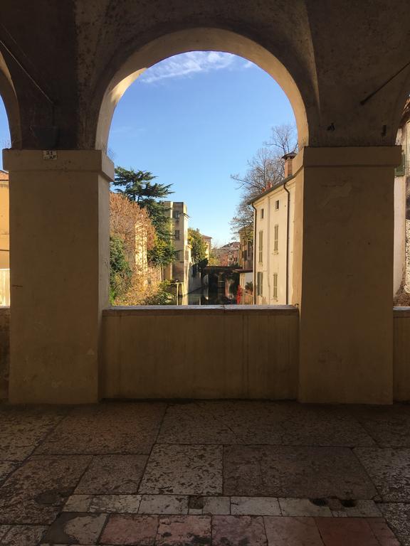 Domus Nova Residenza Il B&B Mântua Exterior foto
