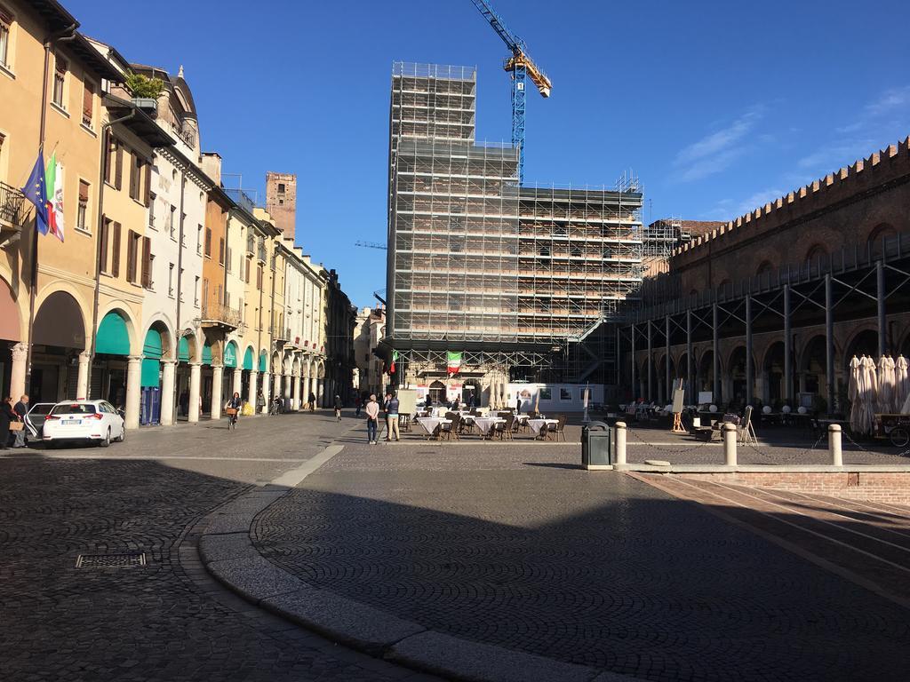 Domus Nova Residenza Il B&B Mântua Exterior foto
