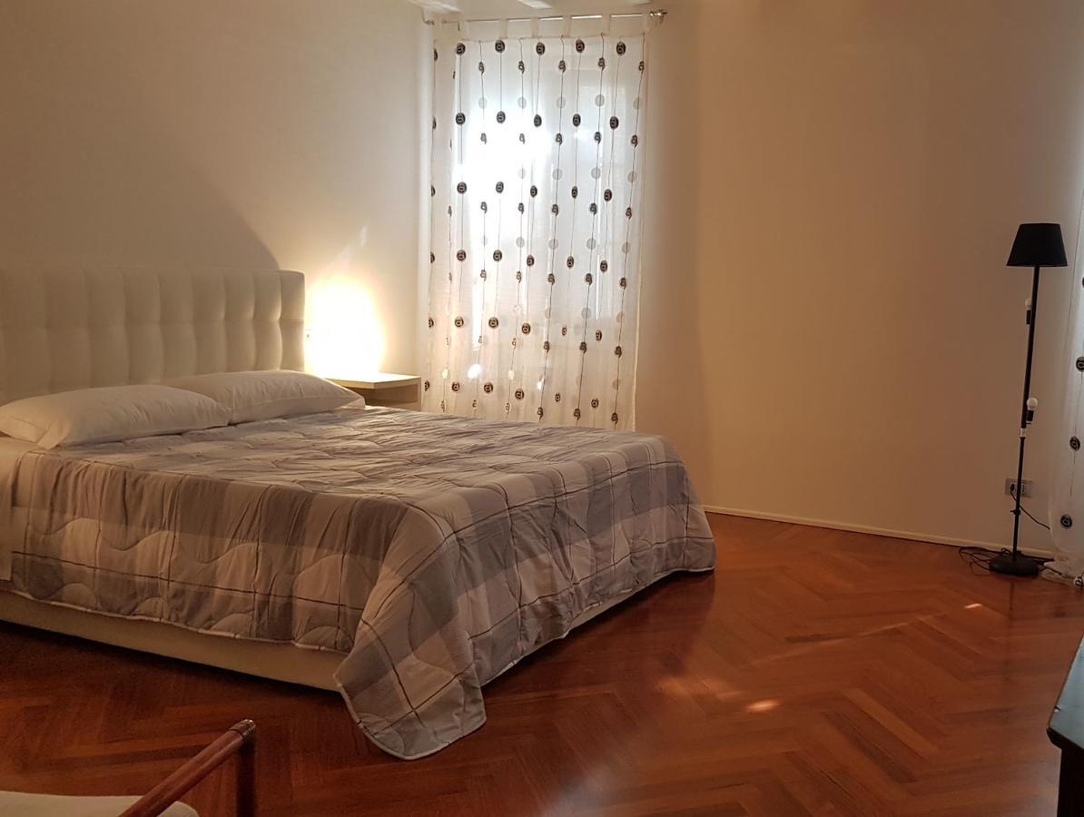 Domus Nova Residenza Il B&B Mântua Exterior foto