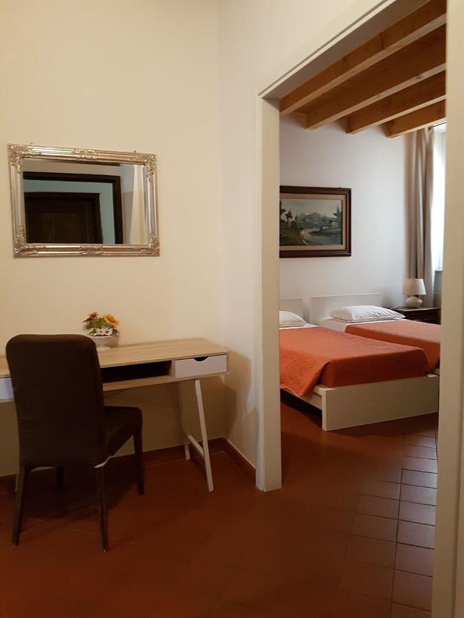 Domus Nova Residenza Il B&B Mântua Exterior foto