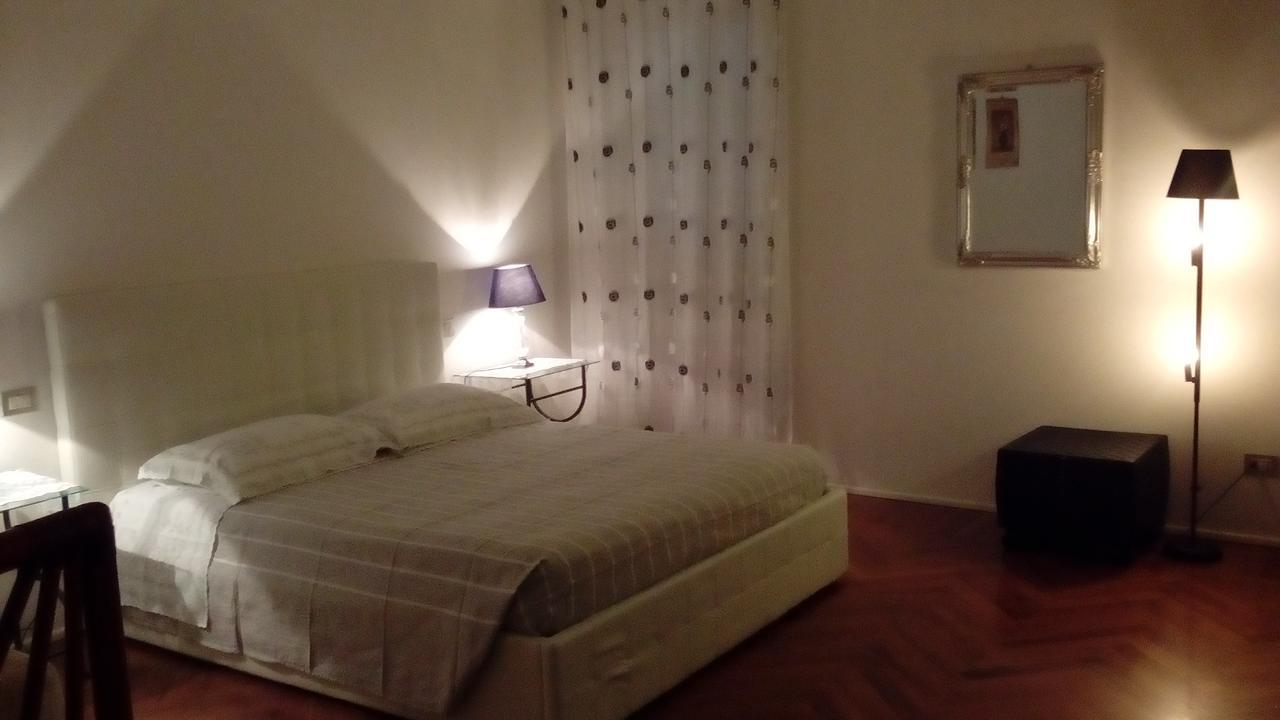 Domus Nova Residenza Il B&B Mântua Exterior foto