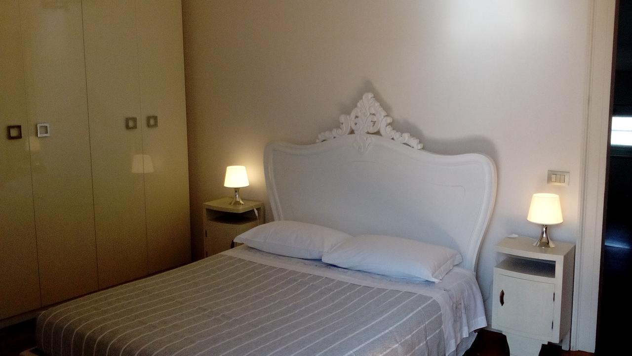 Domus Nova Residenza Il B&B Mântua Exterior foto