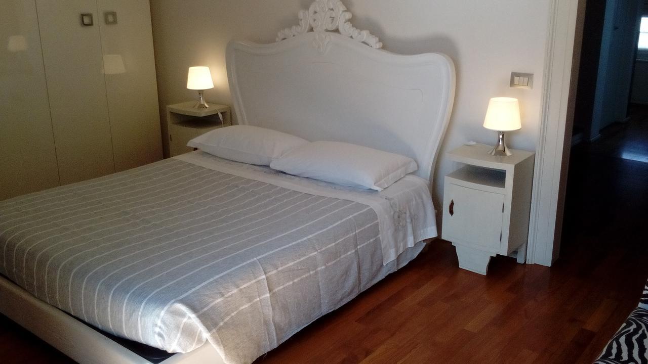 Domus Nova Residenza Il B&B Mântua Exterior foto