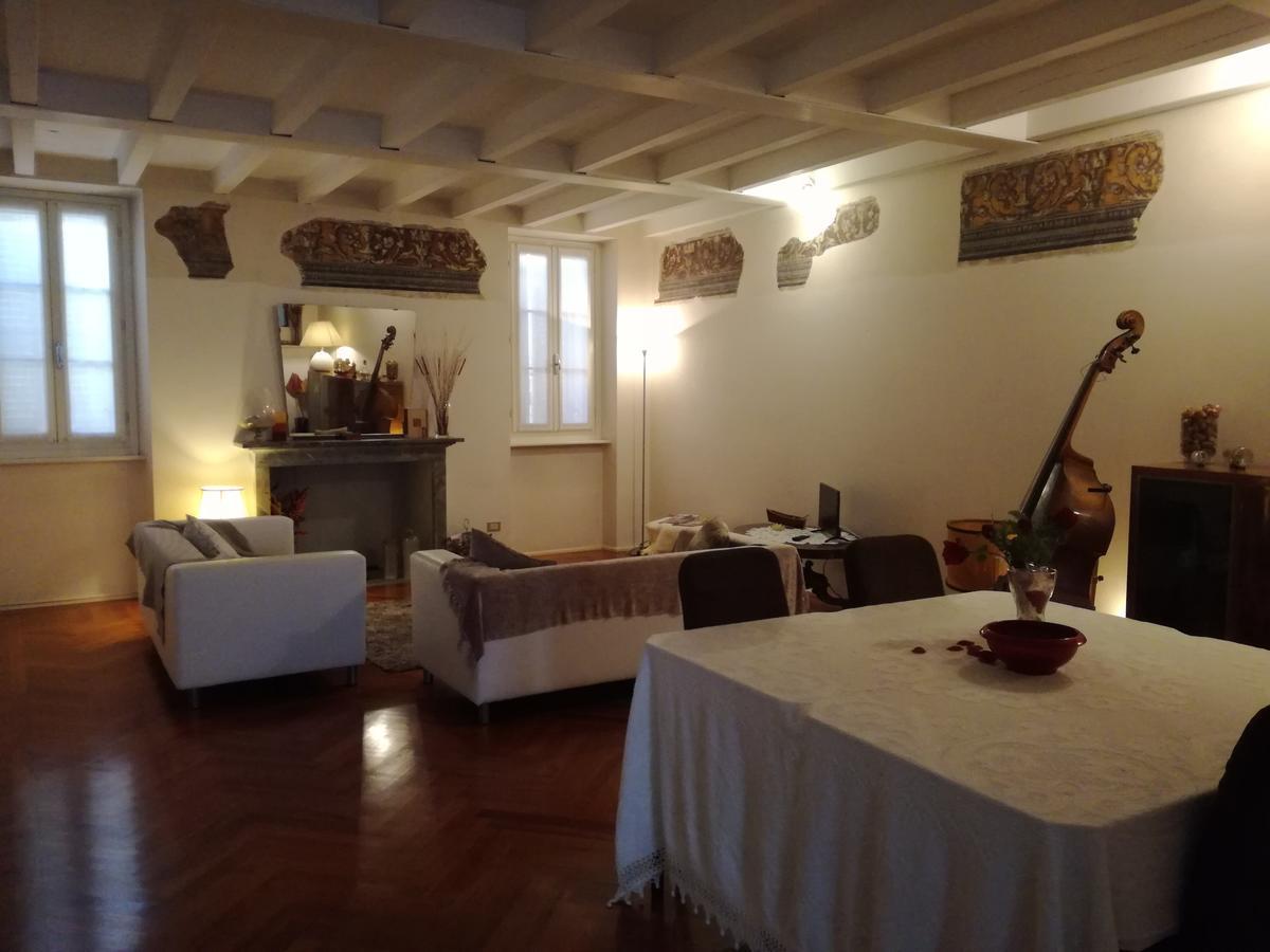 Domus Nova Residenza Il B&B Mântua Exterior foto