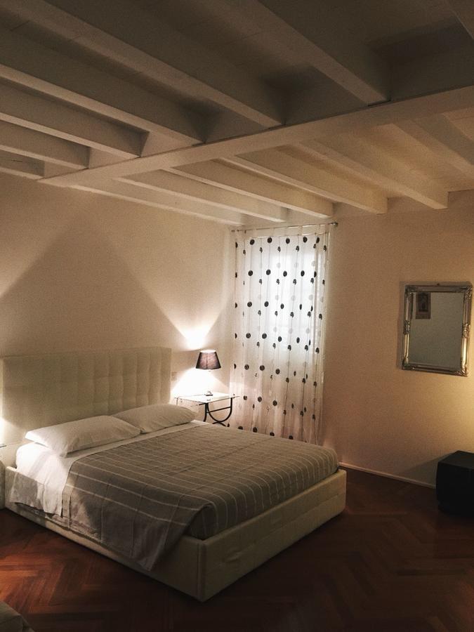 Domus Nova Residenza Il B&B Mântua Exterior foto