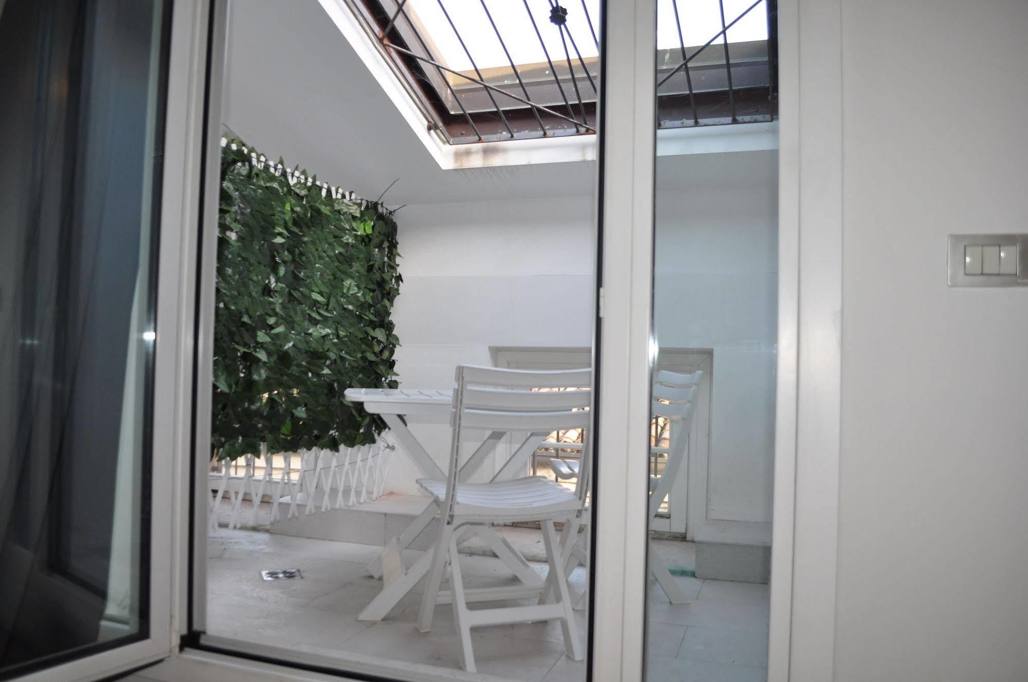 Domus Nova Residenza Il B&B Mântua Exterior foto